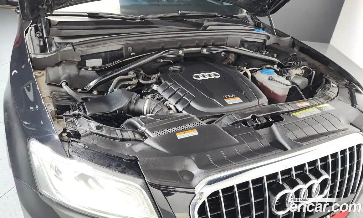 Audi Q5 2014 2.0 Автомат в Москве № 293111, фото 17