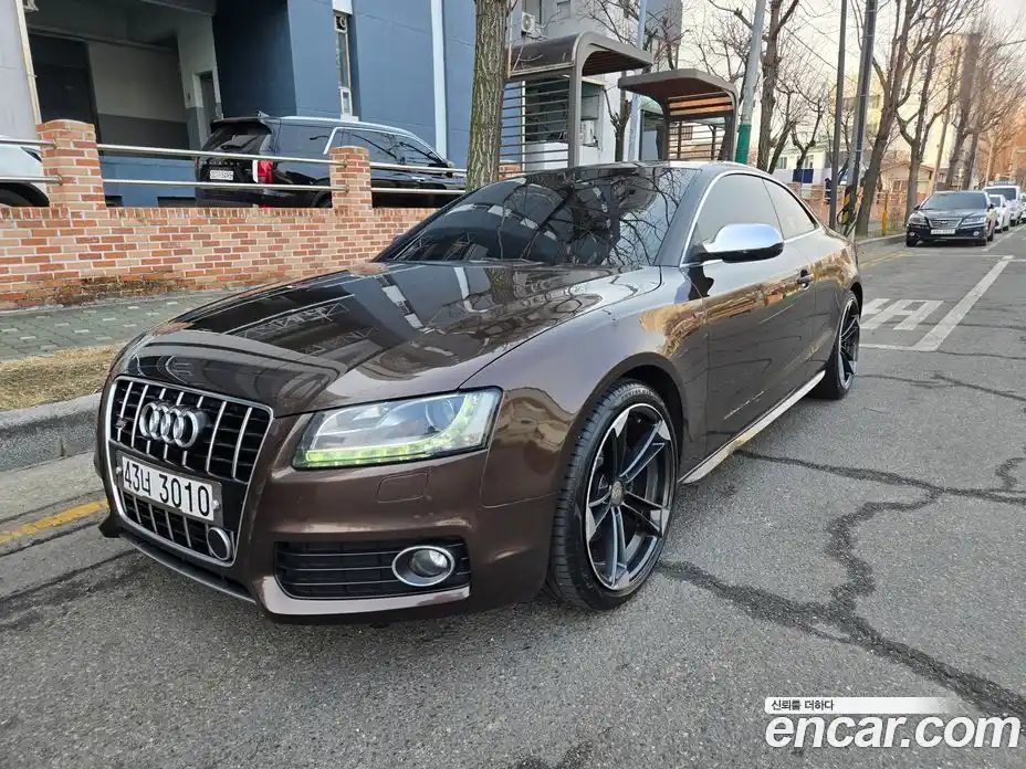 Audi A5 2011 2.0 Автомат в Москве № 293607, фото 1