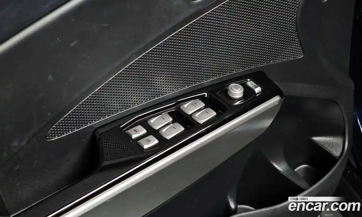 SsangYong TIBOLI 2016 1.6 Автомат в Москве № 30319, фото 3