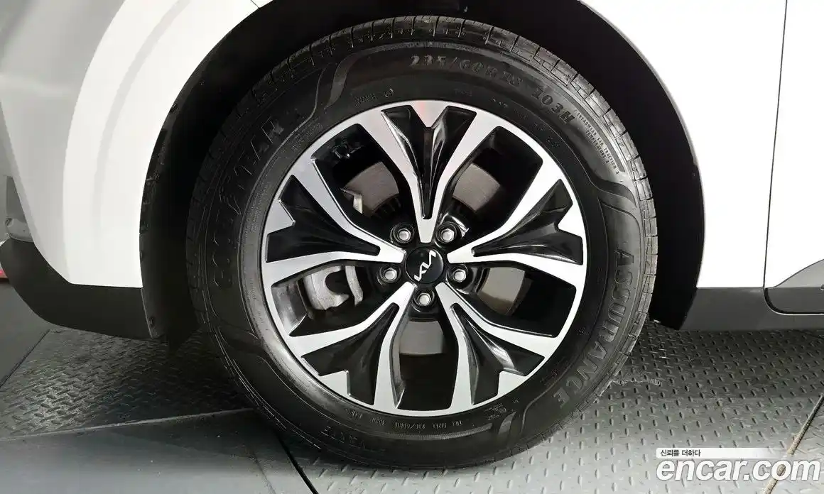 Kia Canival 2023 2.2 Автомат в Москве № 307126, фото 16