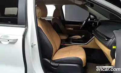 Kia Canival 2023 2.2 Автомат в Москве № 307126, миниатюра 4