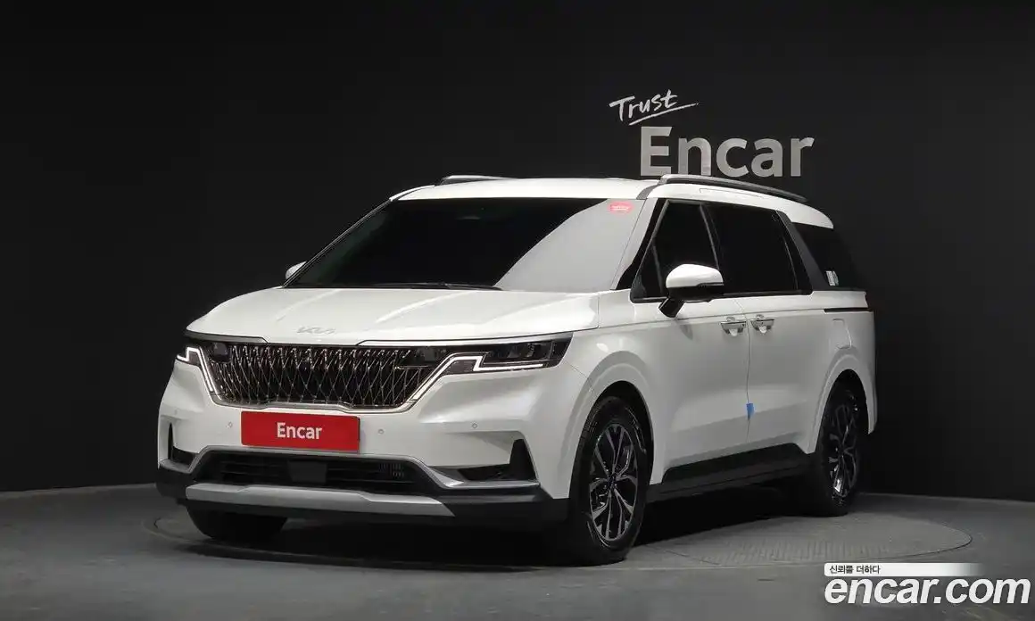 Kia Canival 2023 2.2 Автомат в Москве № 307126, фото 6