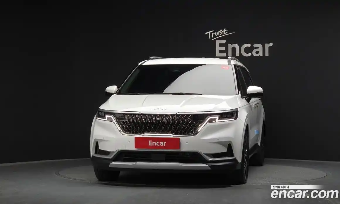 Kia Canival 2023 2.2 Автомат в Москве № 307126, фото 9