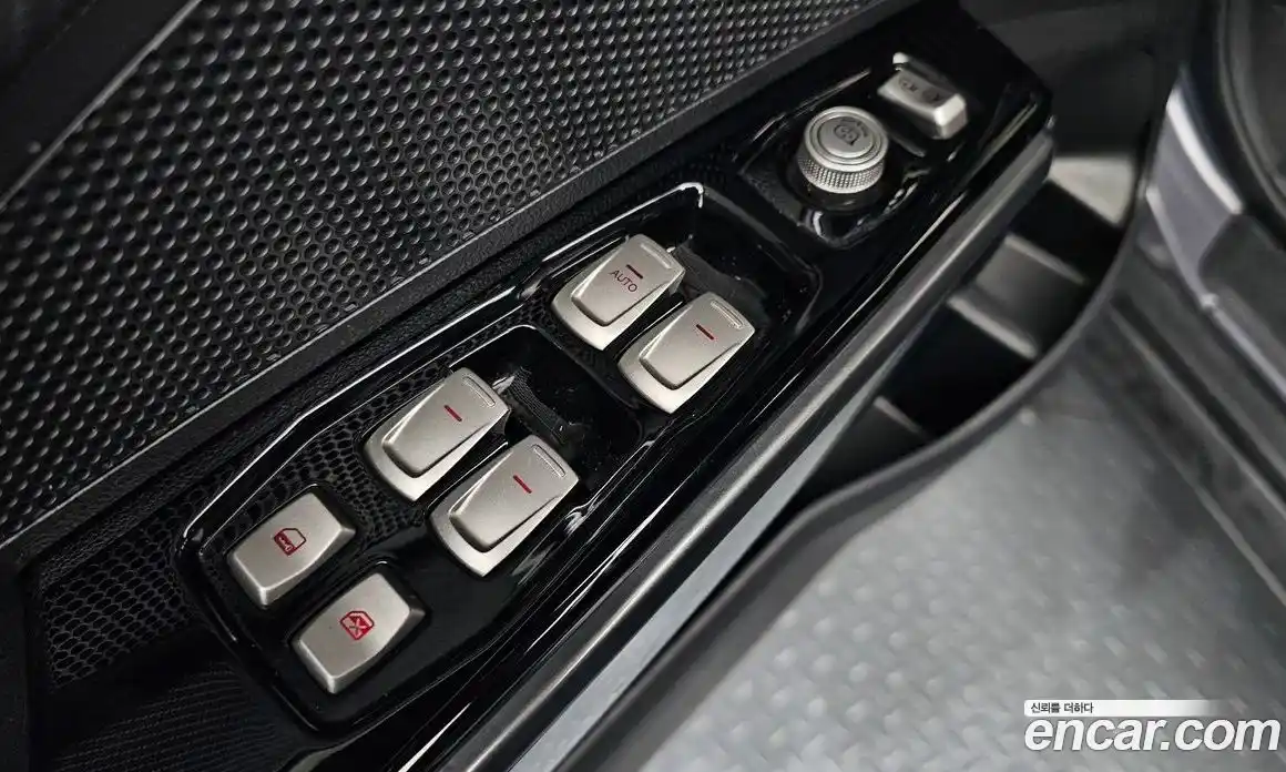 SsangYong TIBOLI 2018 1.6 Автомат в Москве № 310496, фото 14