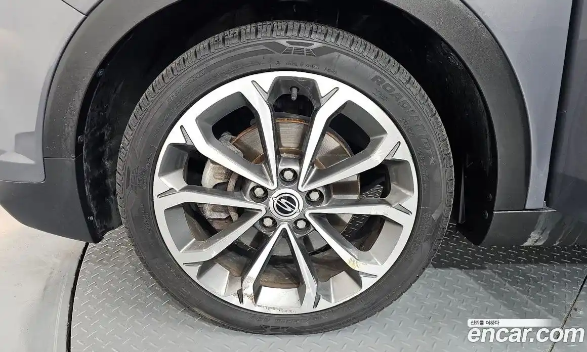 SsangYong TIBOLI 2018 1.6 Автомат в Москве № 310496, фото 15