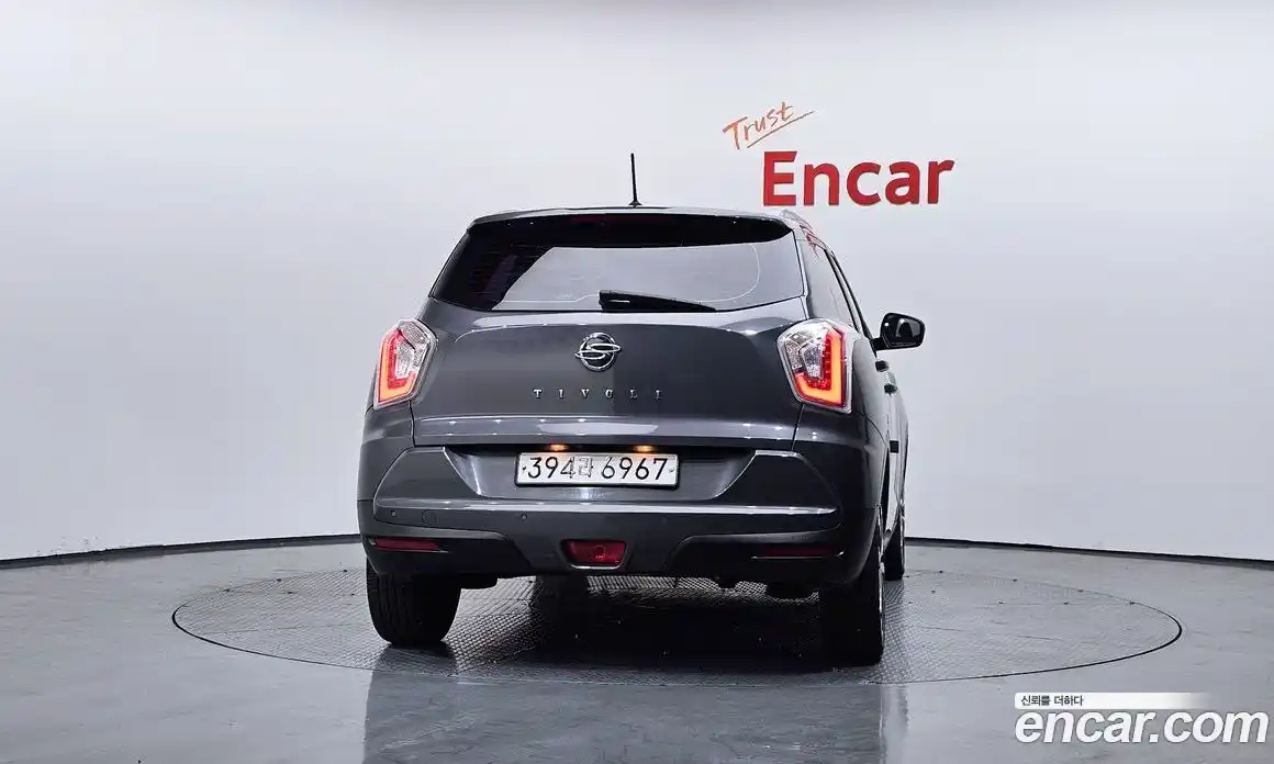 SsangYong TIBOLI 2018 1.6 Автомат в Москве № 310496, фото 9