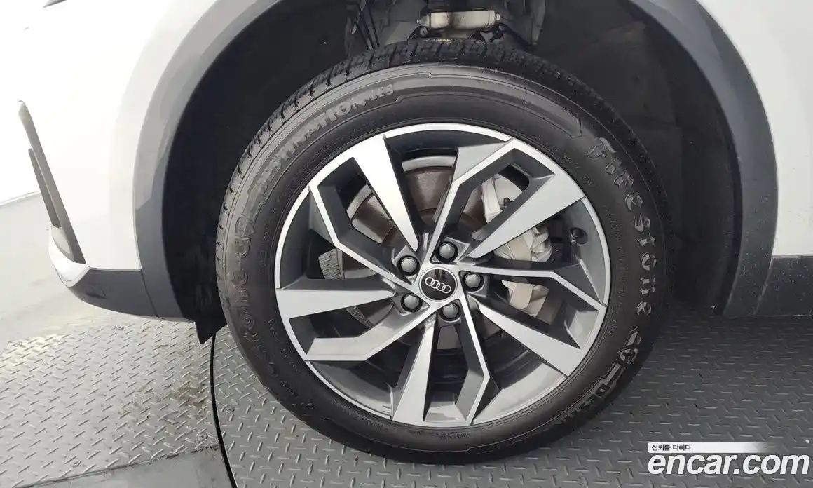 Audi Q5 2022 2.0 Автомат в Москве № 311951, фото 14