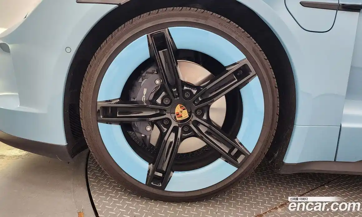 Porsche Taycan 2025 0.1 Автомат в Москве № 312736, фото 15