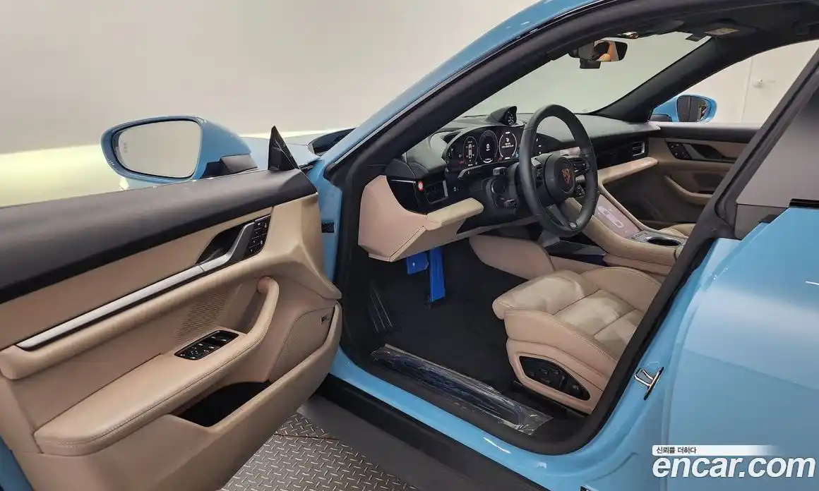 Porsche Taycan 2025 0.1 Автомат в Москве № 312736, фото 8