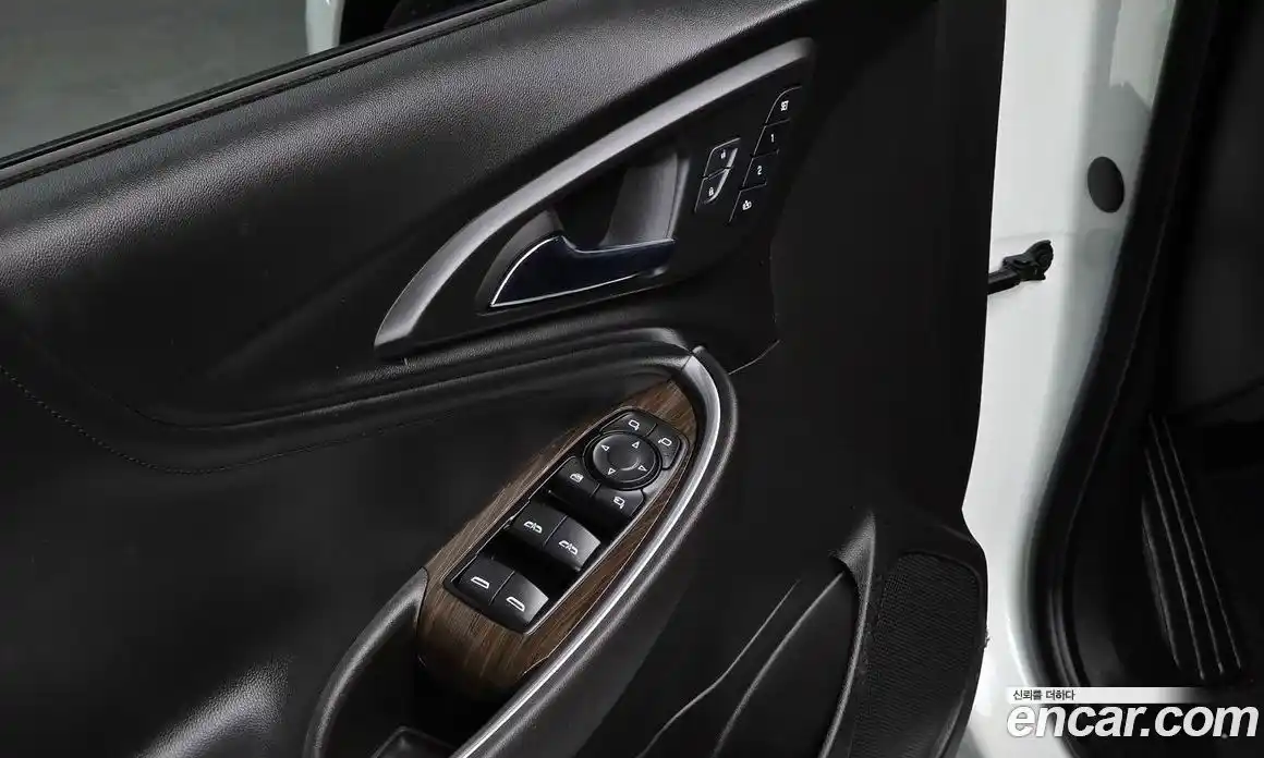 Chevrolet Malibu 2017 1.5 Автомат в Москве № 314745, фото 13