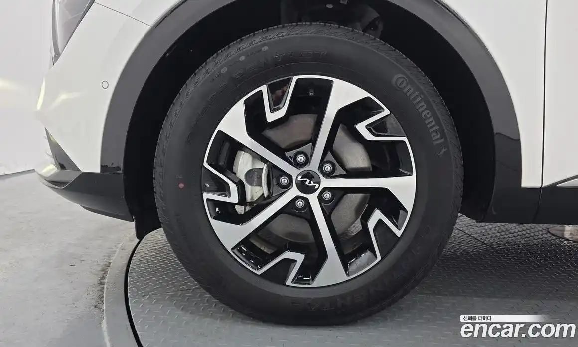 Kia Sportage 2024 1.6 Автомат в Москве № 337441, фото 3