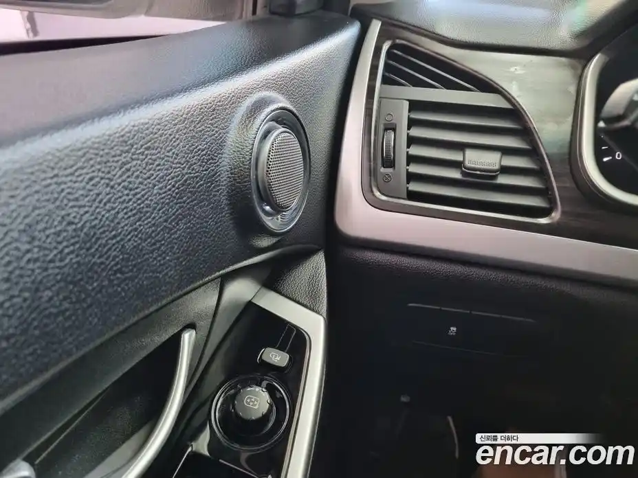 SsangYong Korando 2014 2.0 Автомат в Москве № 33875, фото 14