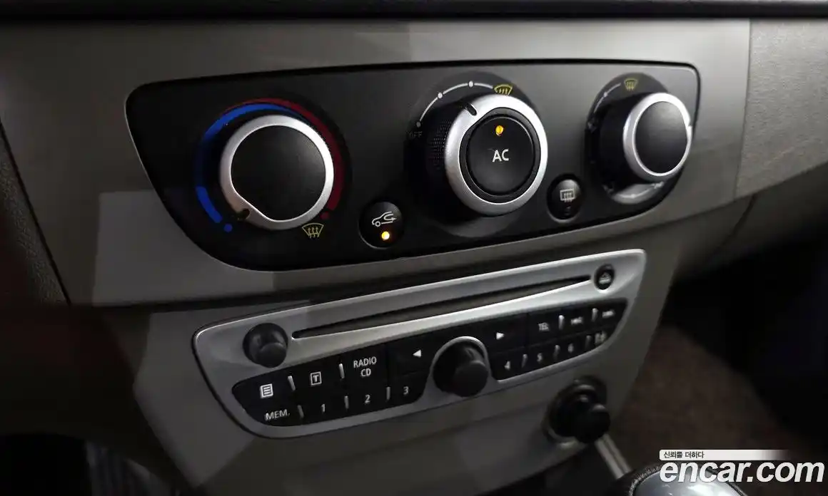 Renault SM3 2012 1.6 Автомат в Москве № 356109, фото 13