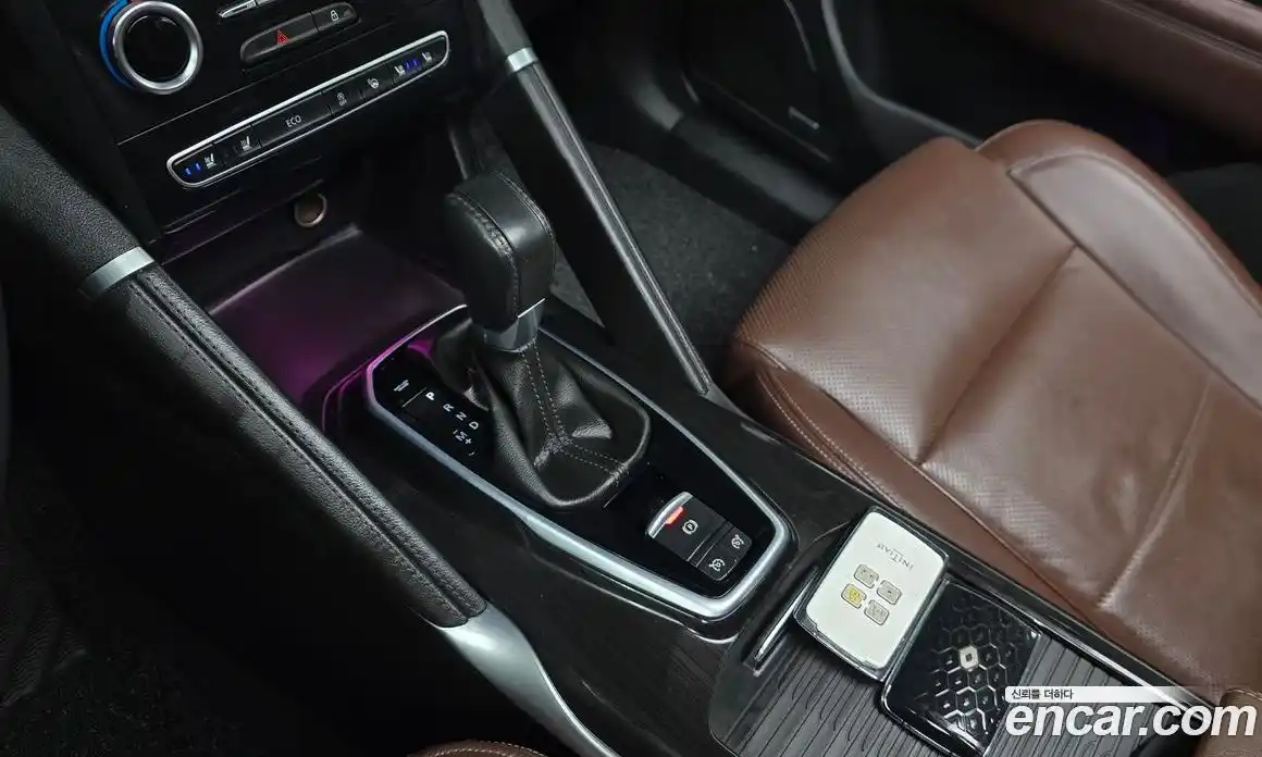 Renault QM6 2017 2.0 Автомат в Москве № 356863, фото 9