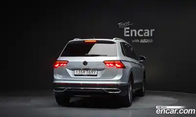 Volkswagen Tiguan 2022 2.0 Автомат в Москве № 357511, миниатюра 4