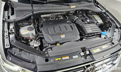 Volkswagen Tiguan 2022 2.0 Автомат в Москве № 357511, миниатюра 6