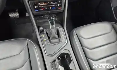 Volkswagen Tiguan 2022 2.0 Автомат в Москве № 357511, миниатюра 9