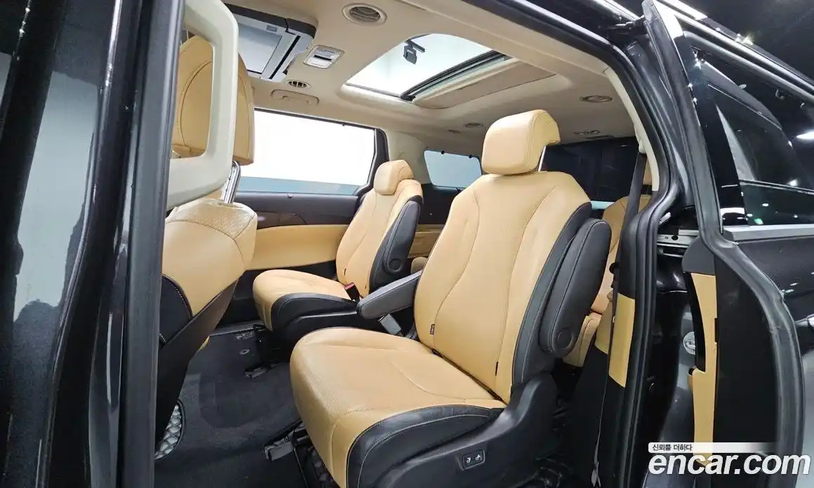 Kia Canival 2022 2.2 Автомат в Москве № 363331, фото 12