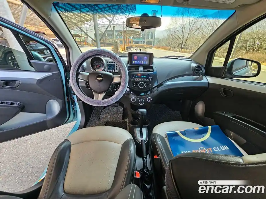 Chevrolet Spark 2012 1.0 Автомат в Москве № 37995, фото 17