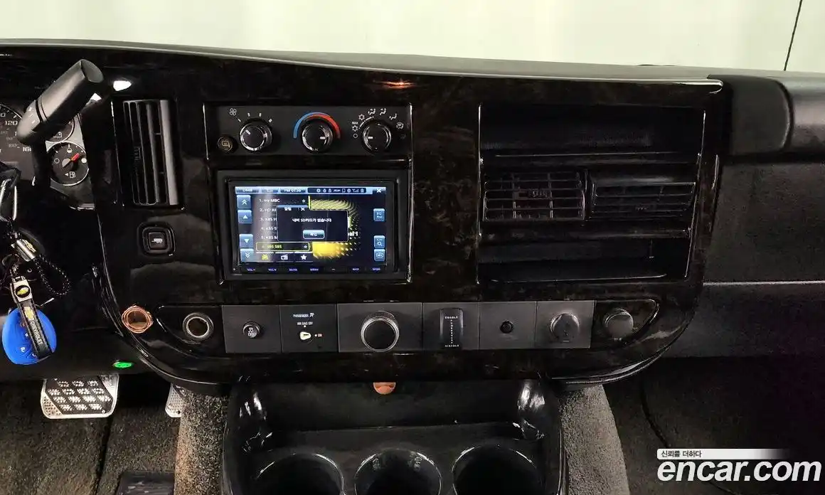 Chevrolet Express Van 2017 6.0 Автомат в Москве № 385418, фото 14