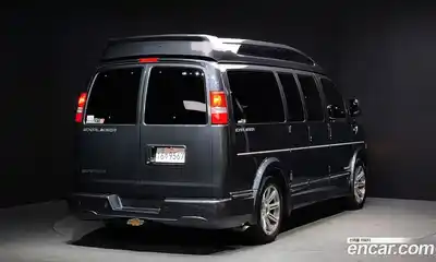 Chevrolet Express Van 2017 6.0 Автомат в Москве № 385418, миниатюра 2