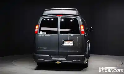 Chevrolet Express Van 2017 6.0 Автомат в Москве № 385418, миниатюра 4