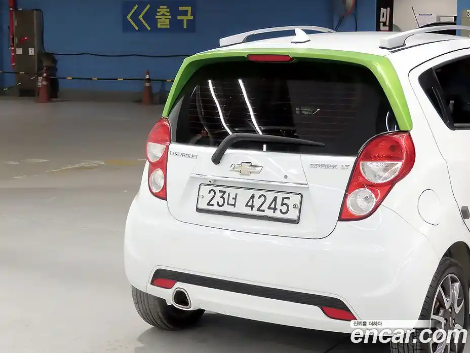 Chevrolet Spark 2014 1.0 Автомат в Москве № 38619, фото 16