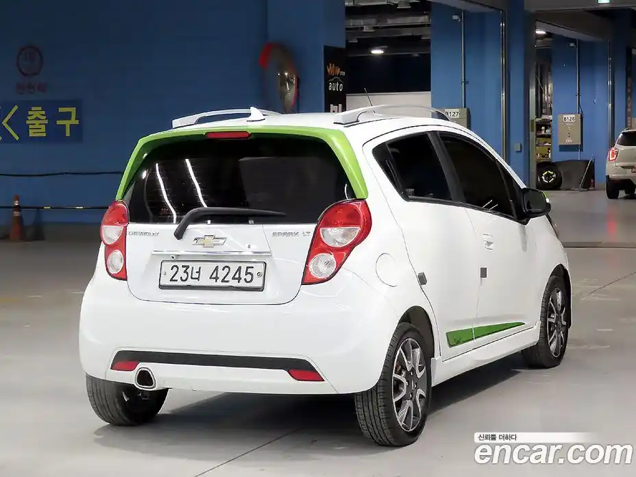 Chevrolet Spark 2014 1.0 Автомат в Москве № 38619, фото 4