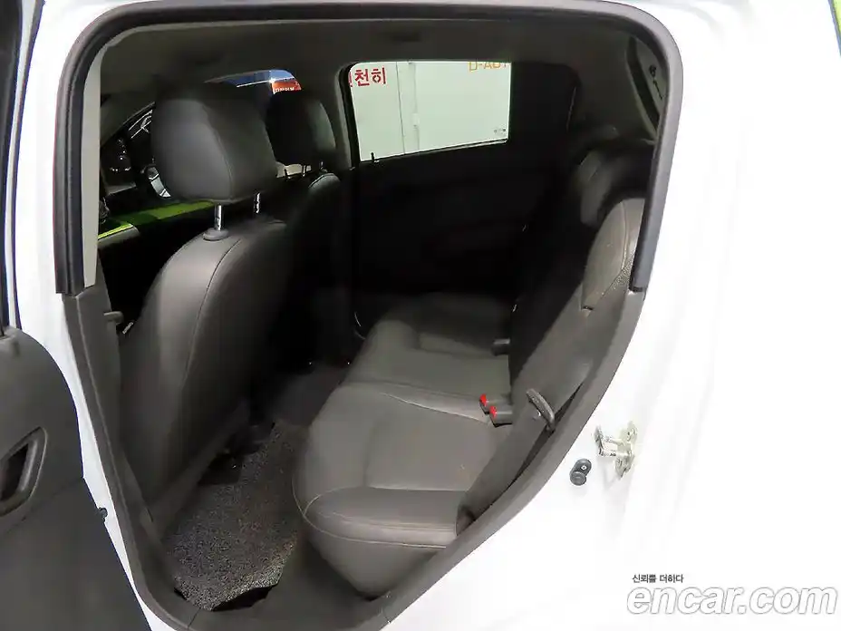 Chevrolet Spark 2014 1.0 Автомат в Москве № 38619, фото 6