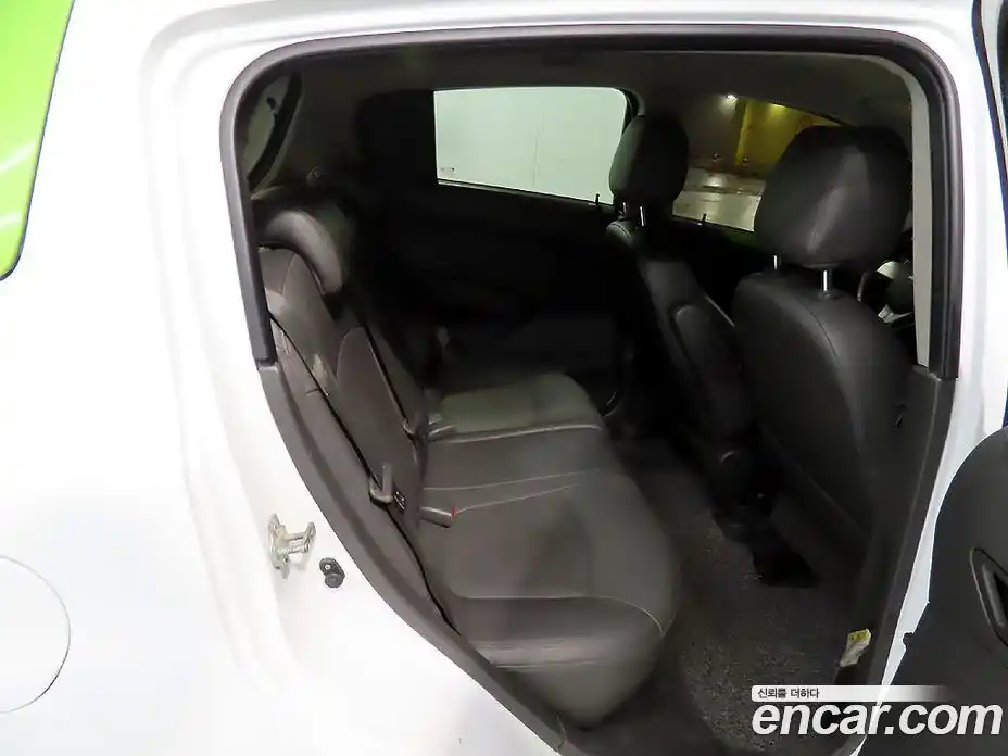 Chevrolet Spark 2014 1.0 Автомат в Москве № 38619, фото 7