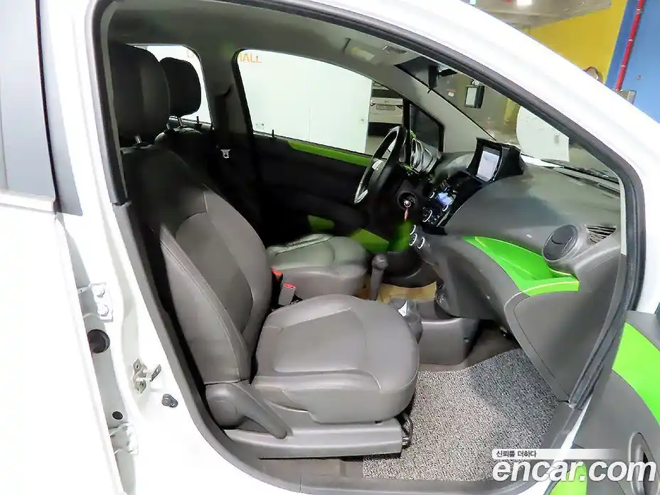 Chevrolet Spark 2014 1.0 Автомат в Москве № 38619, фото 8