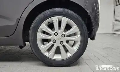 Chevrolet Spark 2016 1.0 Механическая в Москве № 38642, миниатюра 5