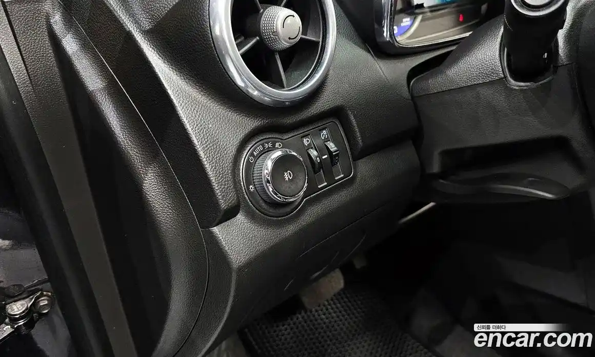 Chevrolet Trax 2013 1.4 Автомат в Москве № 39623, фото 20