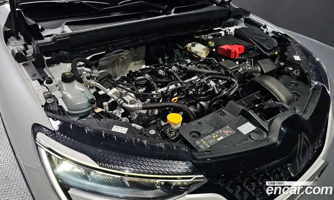 Renault Arkana 2025 1.6 Автомат в Москве № 397695, фото 6