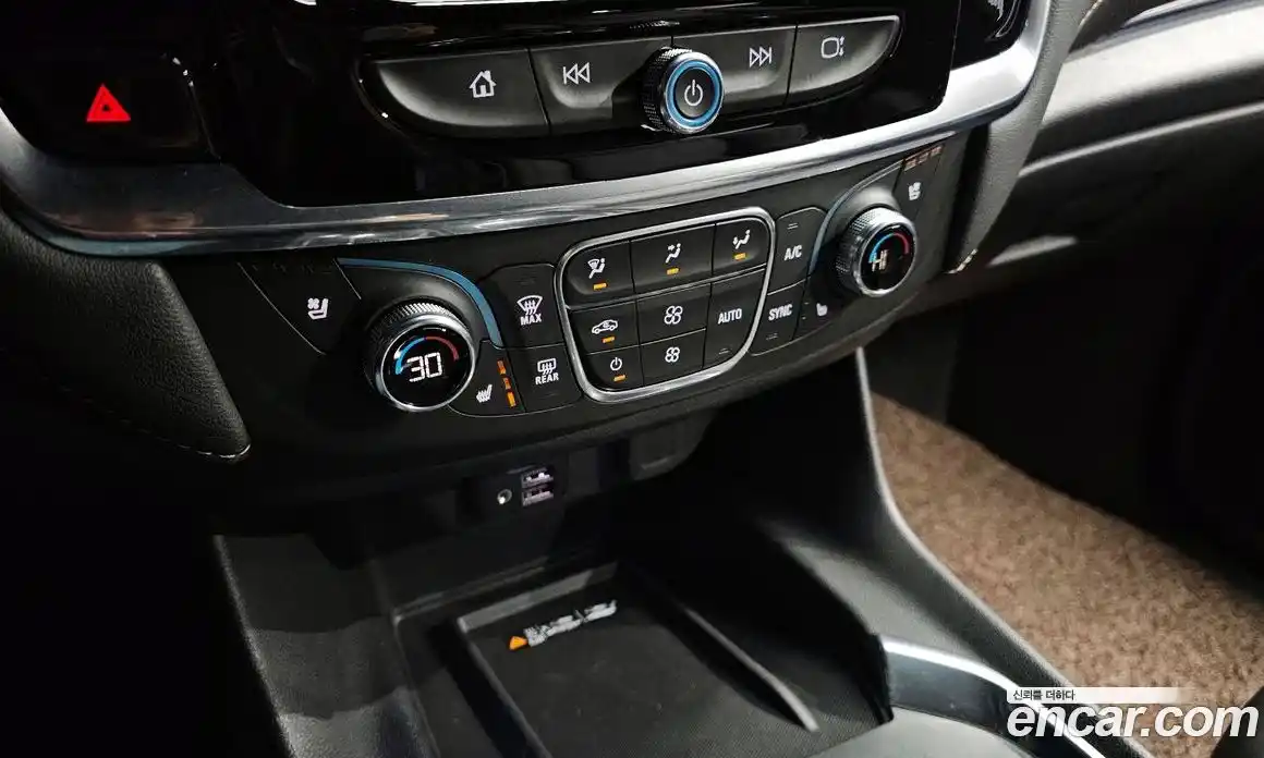 Chevrolet Traverse 2023 3.6 Автомат в Москве № 40962, фото 9