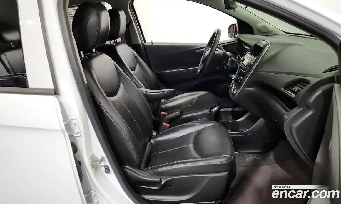 Chevrolet Spark 2016 1.0 Автомат в Москве № 40993, фото 17