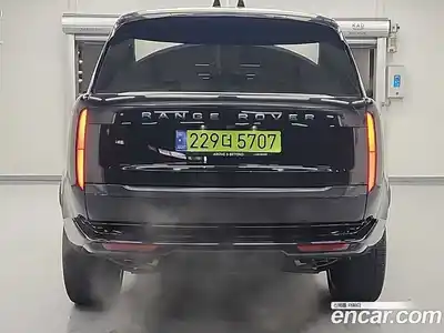 Land Rover Range-Rover 2024 4.4 Автомат в Москве № 416539, миниатюра 3