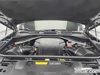 Land Rover Range-Rover 2024 4.4 Автомат в Москве № 416539, миниатюра 5