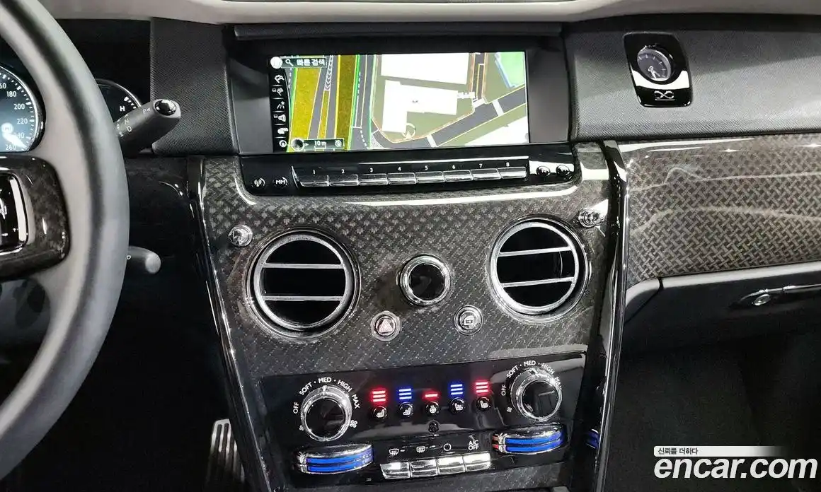 Rolls-Royce Cullinan 2023 6.7 Автомат в Москве № 418282, фото 14