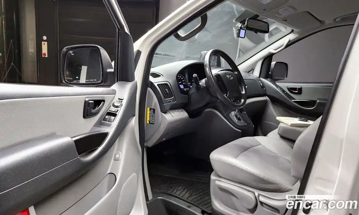 Hyundai Starex 2020 2.5 Автомат в Москве № 45222, фото 13