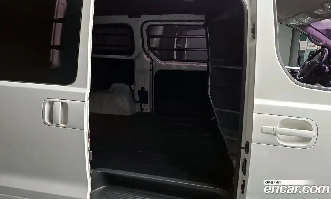 Hyundai Starex 2020 2.5 Автомат в Москве № 47591, фото 15