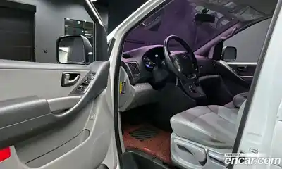 Hyundai Starex 2020 2.5 Автомат в Москве № 47591, миниатюра 2