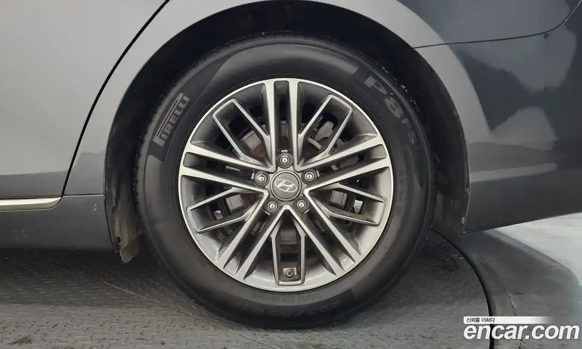 Hyundai Grandeur 2019 2.4 Автомат в Москве № 48941, фото 12