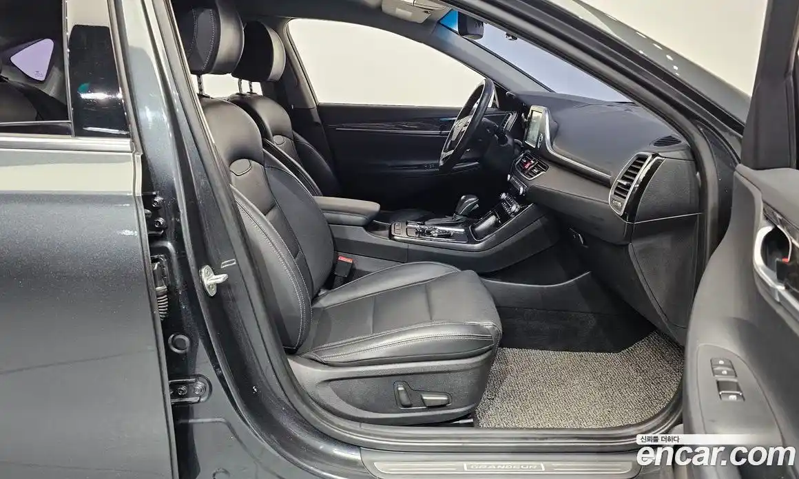 Hyundai Grandeur 2019 2.4 Автомат в Москве № 48941, фото 17