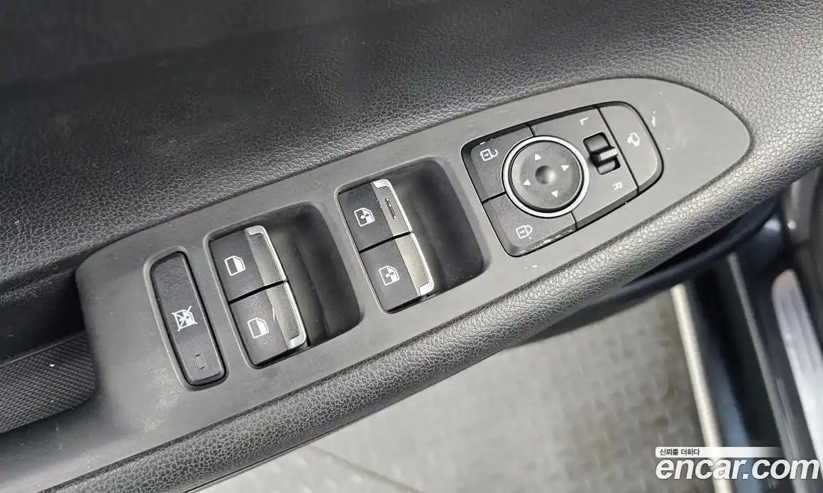 Hyundai Grandeur 2019 2.4 Автомат в Москве № 48941, фото 10