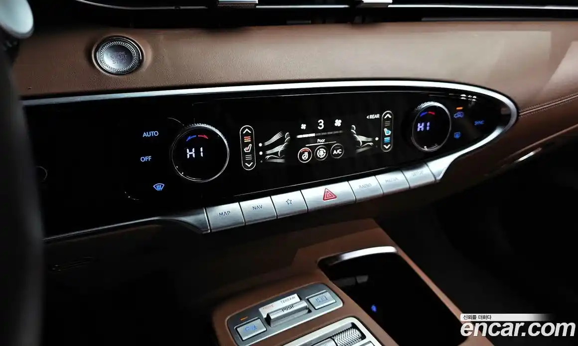 Genesis GV70 2023 2.5 Автомат в Москве № 57293, фото 17