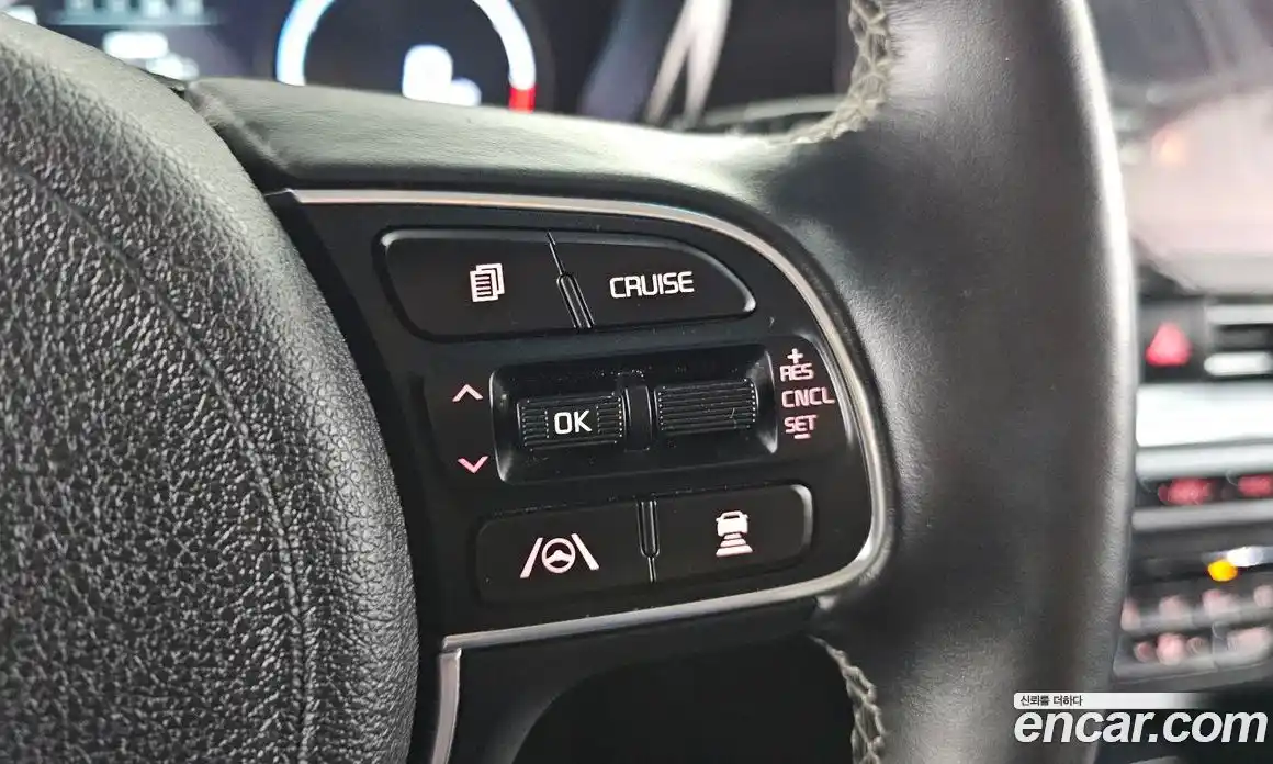 Kia Niro 2023 0.2 Автомат в Москве № 102302, фото 14