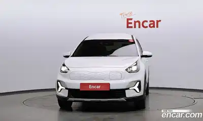 Kia Niro 2023 0.2 Автомат в Москве № 102302, миниатюра 2