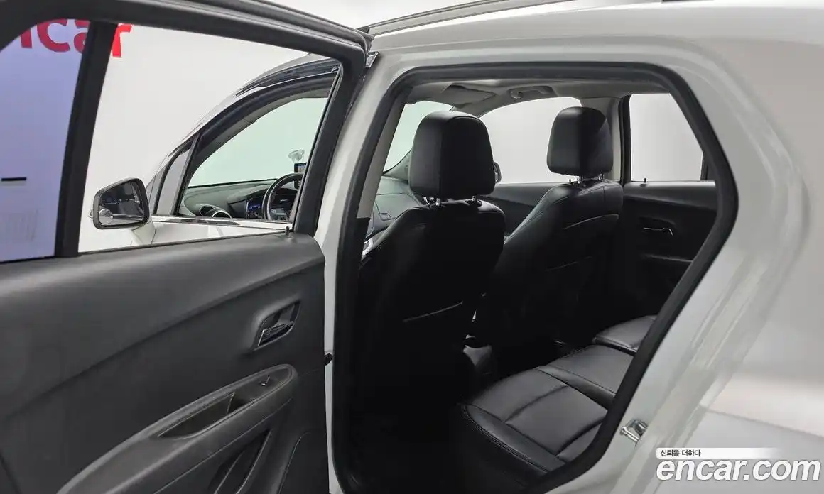 Chevrolet Trax 2015 1.4 Автомат в Москве № 103505, фото 11