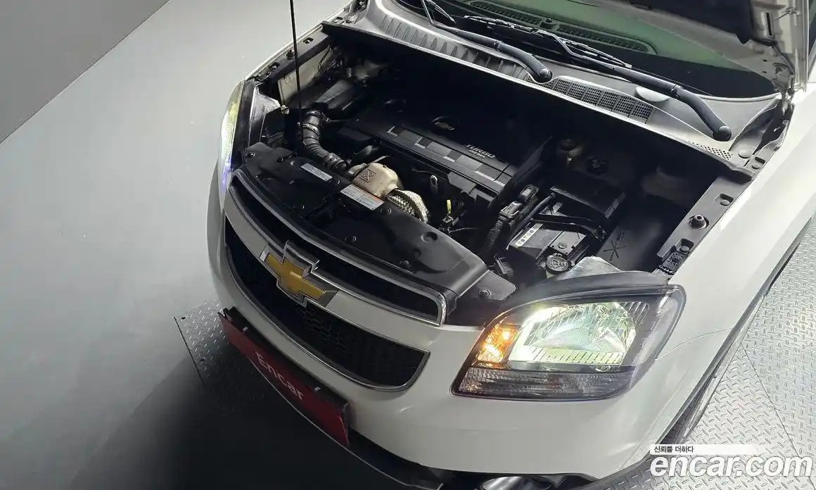 Chevrolet Orlando 2012 2.0 Автомат в Москве № 103689, фото 6